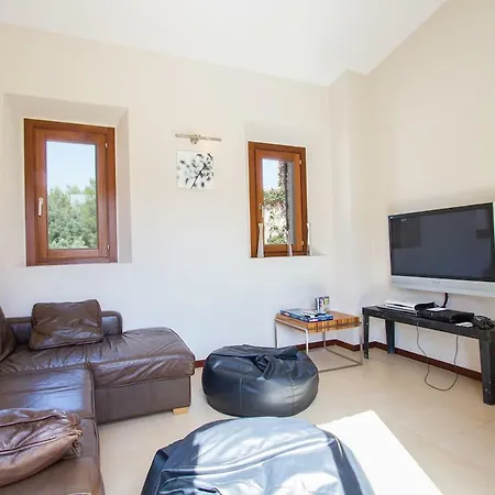Sleeps 12 Pool Air Con Wifi