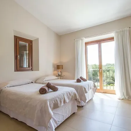 Sleeps 12 Pool Air Con Wifi Pollença