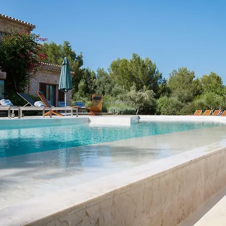 Villa Sleeps 12 Pool Air Con Wifi