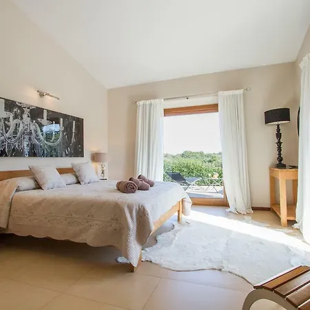 Villa Sleeps 12 Pool Air Con Wifi Pollença