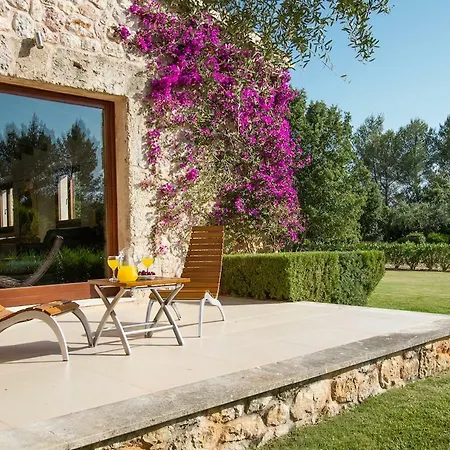 Sleeps 12 Pool Air Con Wifi